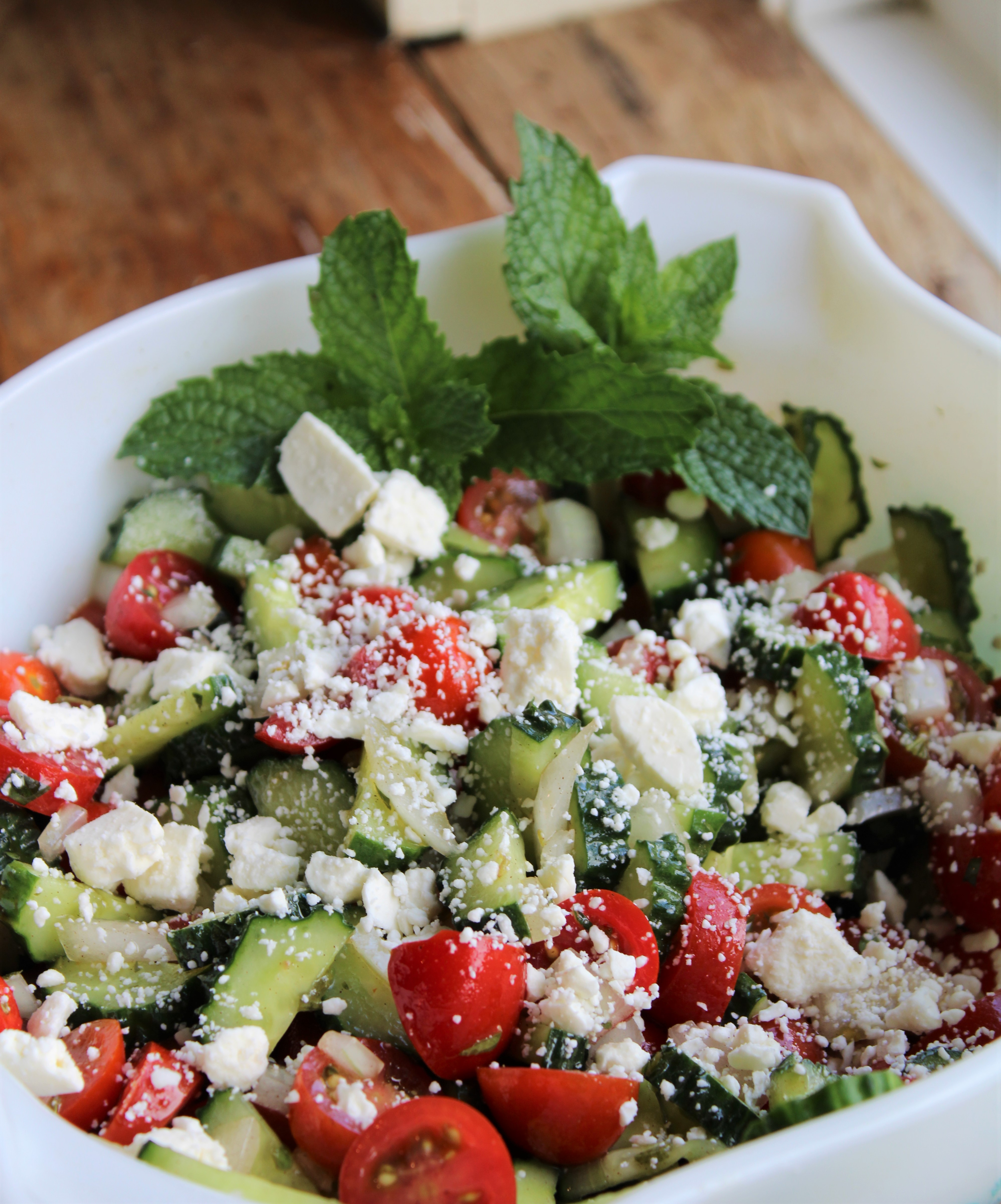 How to make a cucumber and tomato salad