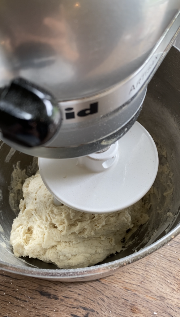 showing how to make cinnamon raisin bread
